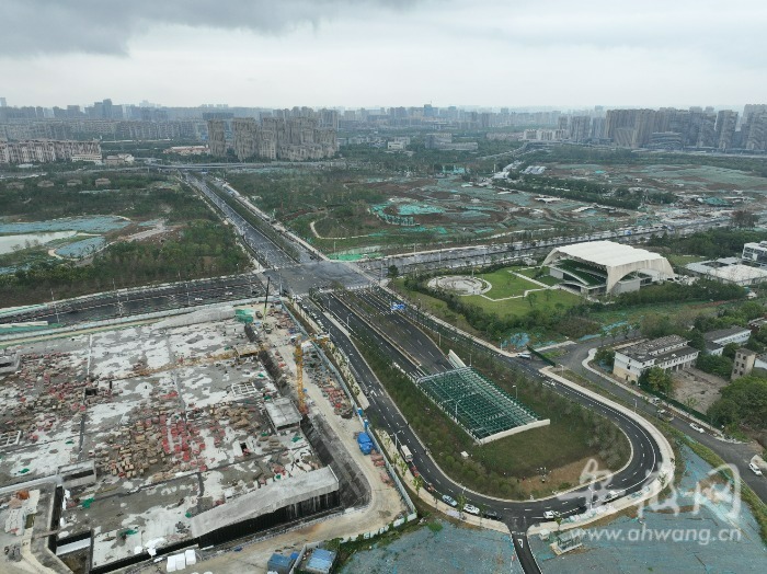 宝盈bbin直营平台安徽最长市政隧道将正式开通 “蓝天白云”景观开启梦幻之旅(图5)